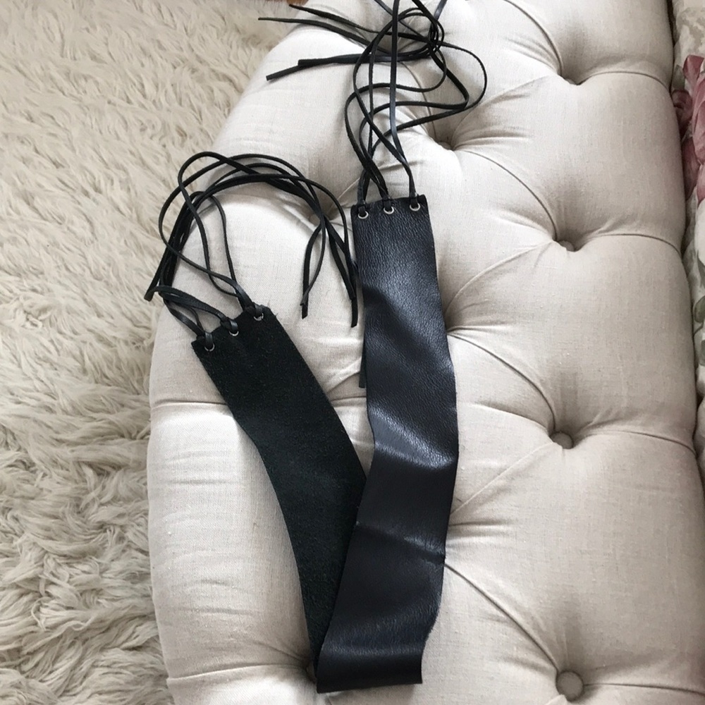 Pebbled leather belt